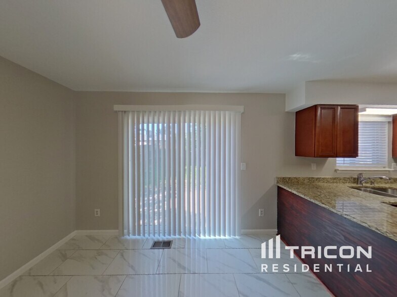 Building Photo - 3509 S Norfolk Way