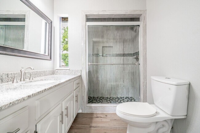 Building Photo - Beautiful 3 Bed 2 Bath Home for Rent in Fo...