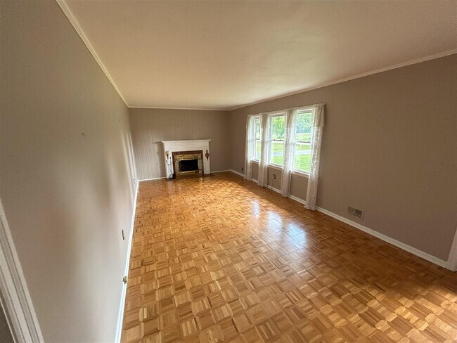 Building Photo - 1206 Nahm Dr