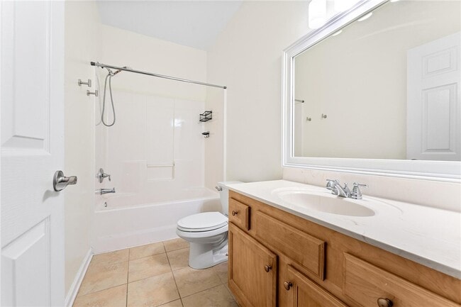 Building Photo - 307 Willow Brook Ln