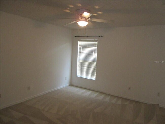 Building Photo - 926 Horseshoe Falls Dr