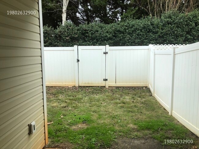 Building Photo - 2146 Shady Pond Dr