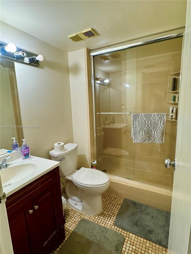 Building Photo - 2401 Collins Ave