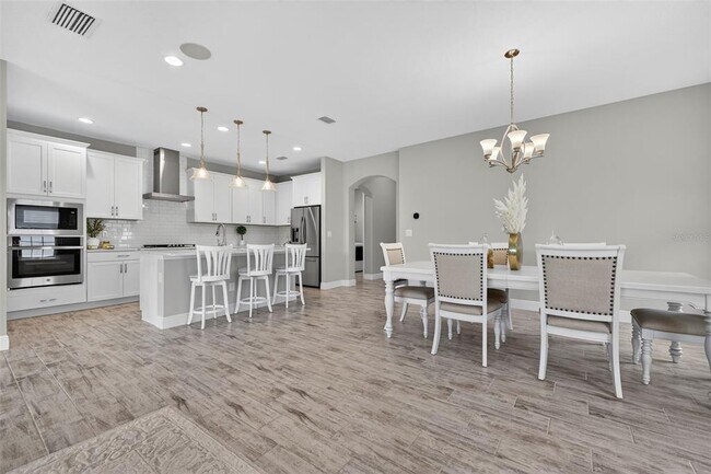 Building Photo - 5532 Del Coronado Dr