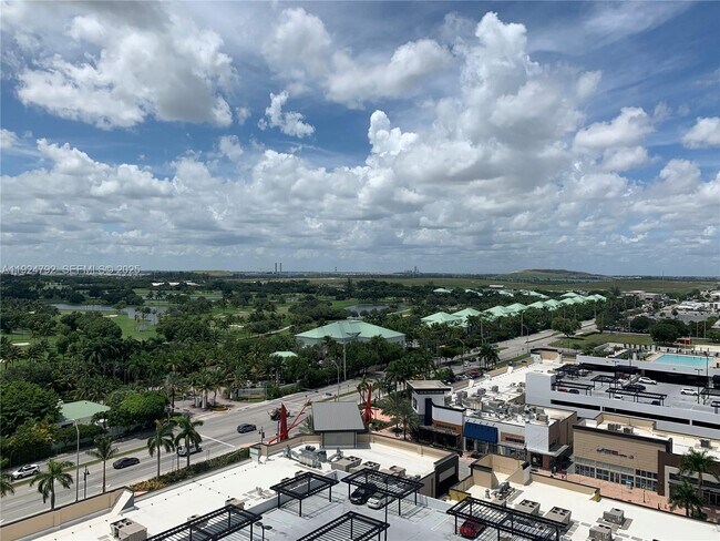 Building Photo - 5252 NW 85th Ave