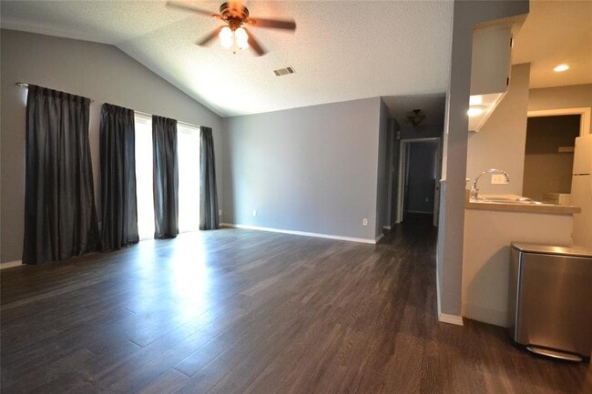 Building Photo - 16114 Windermere Dr