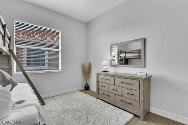 Building Photo - 590 110th Ave N