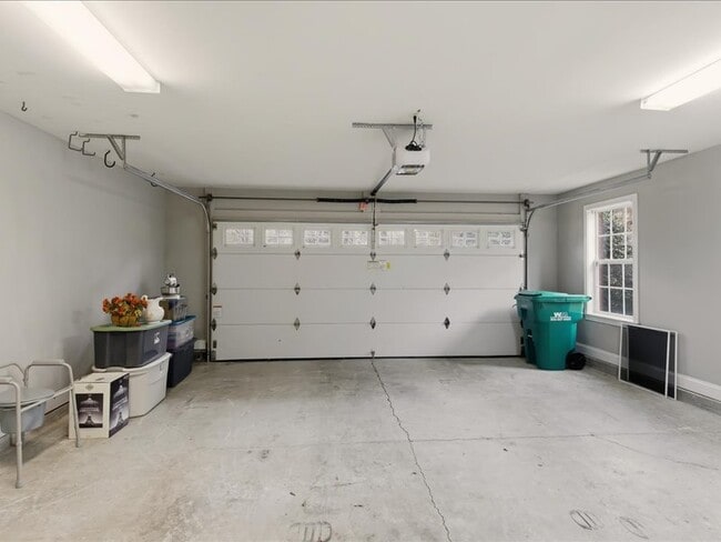 Building Photo - 10959 Woodford Bend Way