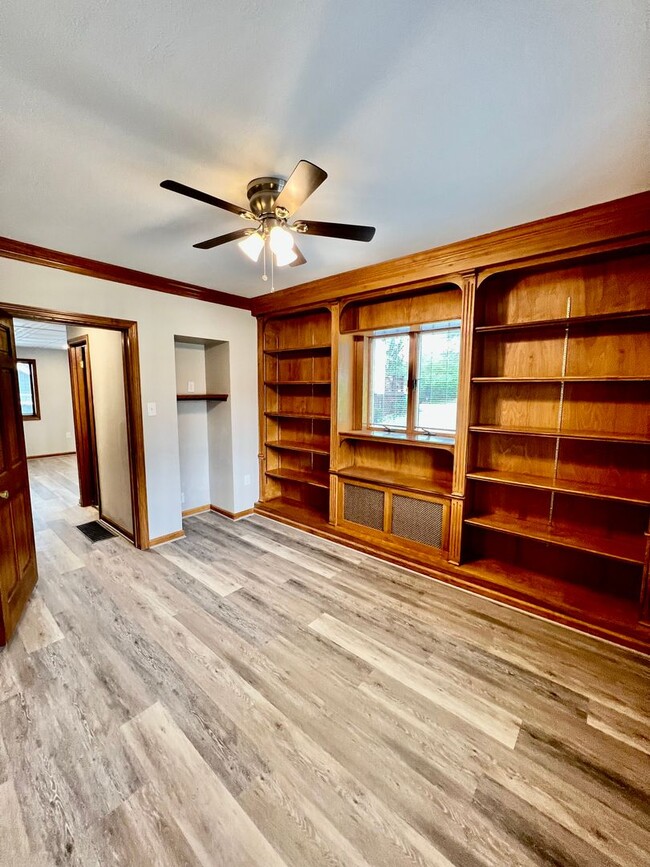 Building Photo - Charming Allison Park 3-bedroom, 1.5-bath ...