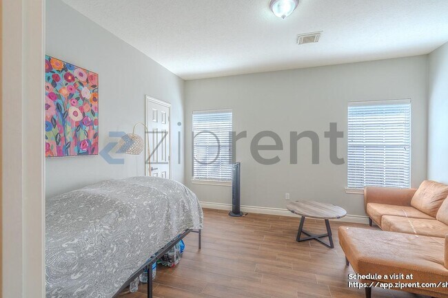 Building Photo - 12503 Pierwood Ct