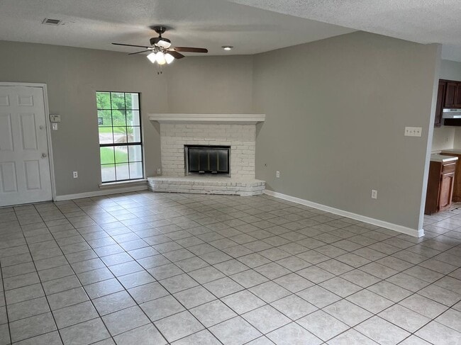 Building Photo - 7429 Green Gate Dr