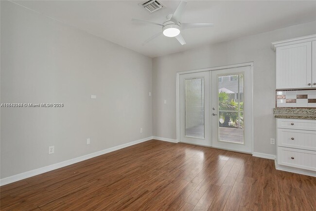 Building Photo - 10524 NW 57th Ct