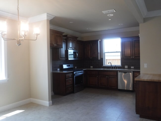 Building Photo - 216 Mill Valley Parkway