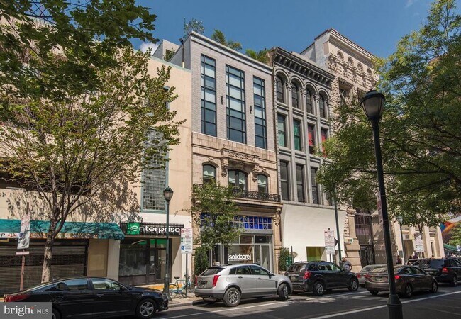 Building Photo - 725 Chestnut St