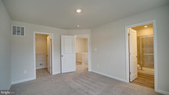 Building Photo - 1350 Red Clover Ln
