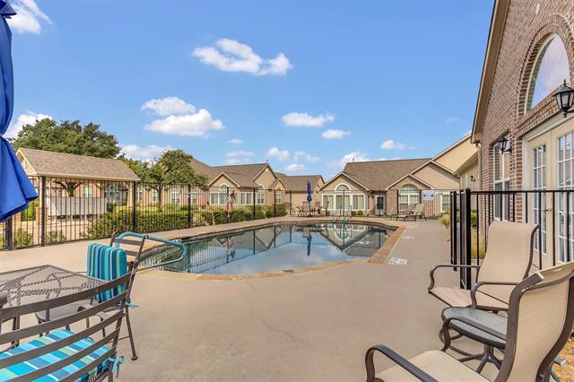 Building Photo - 2601 Marsh Ln
