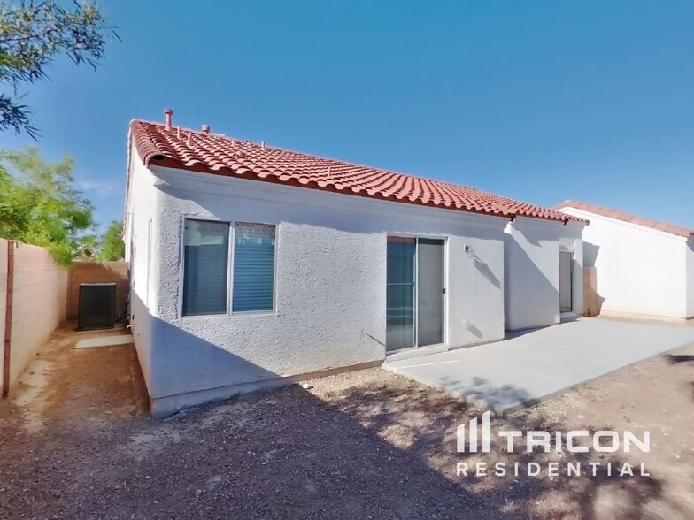 Building Photo - 2128 Sparkling Meadows Ct