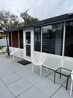 Building Photo - 36 SE 5th St