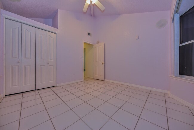 Building Photo - 1372 Michelangelo Dr