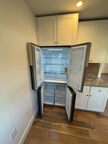 Building Photo - 435 Main St