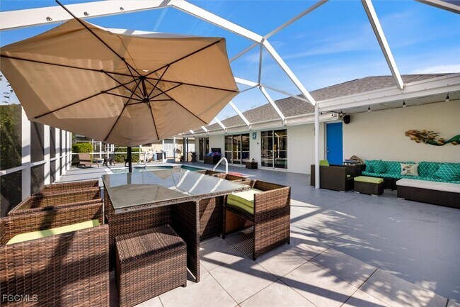 Building Photo - 4516 SW 21st Pl