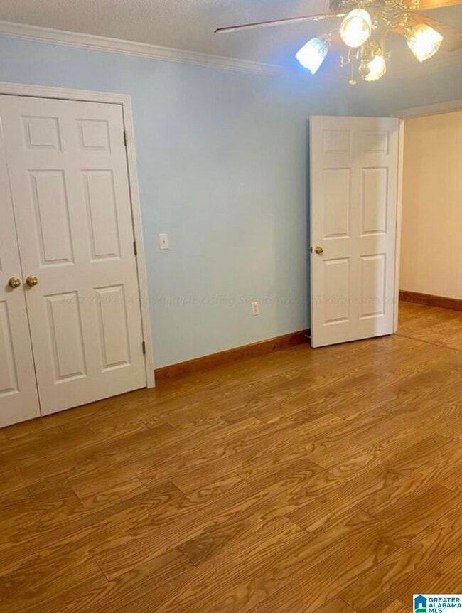 Building Photo - 1000 Highland Rd