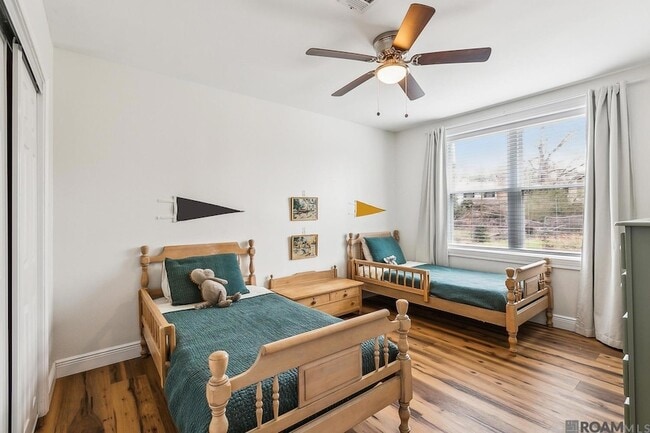 Building Photo - 9152 Woodbine St