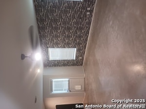 Building Photo - 5935 Kendall Cv