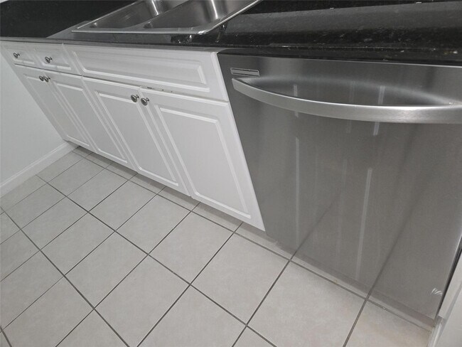 Building Photo - 651 Okeechobee Blvd