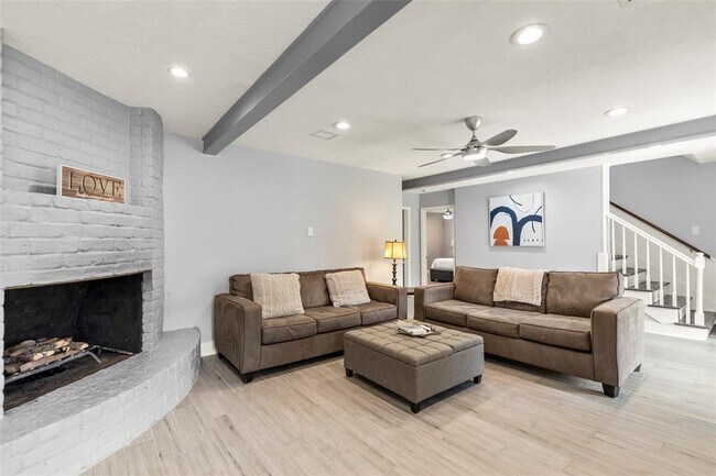 Building Photo - 12423 Honeywood Trail