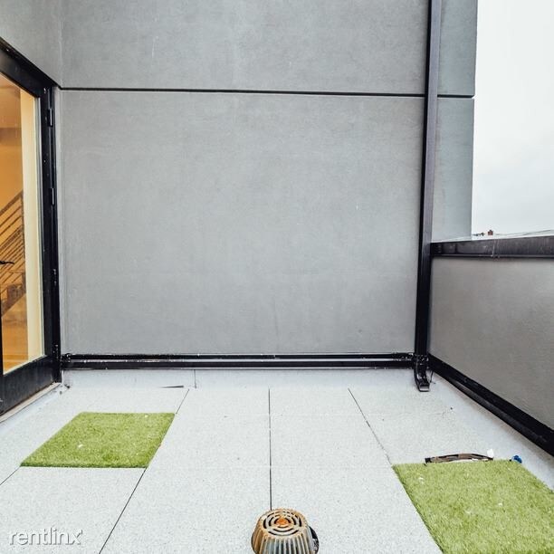 Building Photo - 83 Starr St