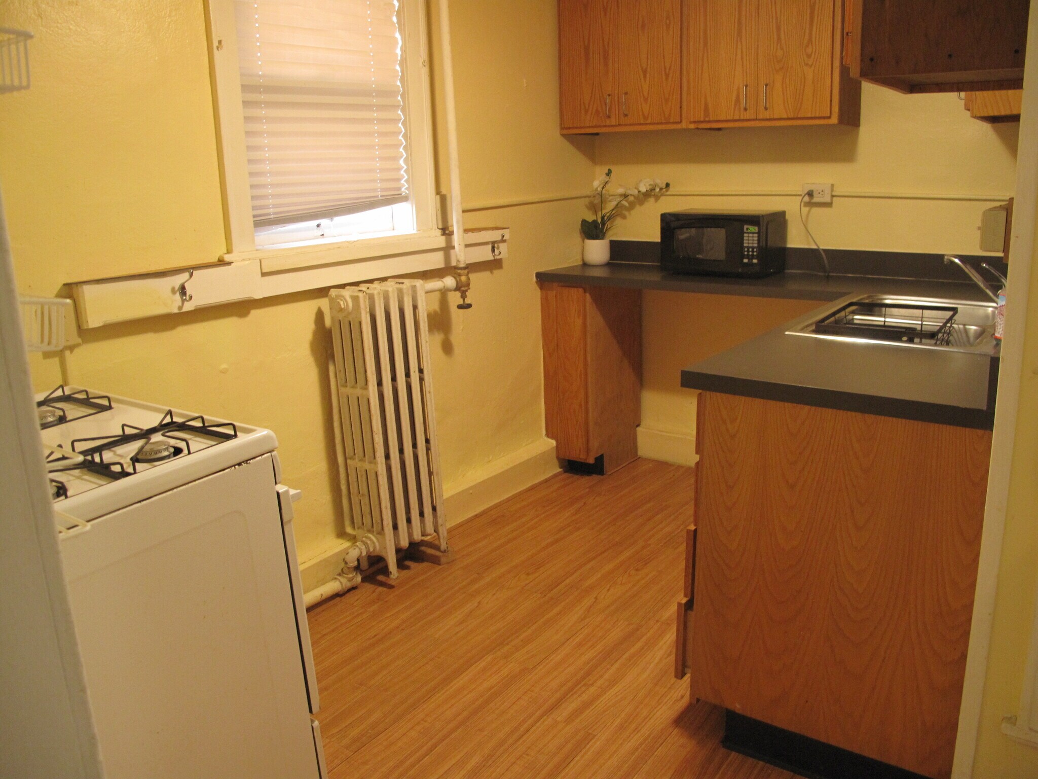 Building Photo - 409 Dryden Rd
