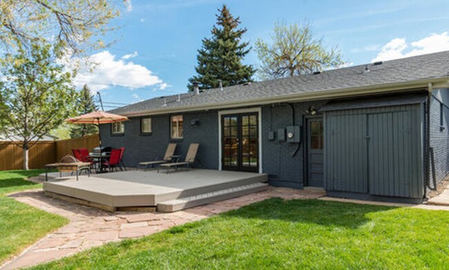 Building Photo - 875 36th St