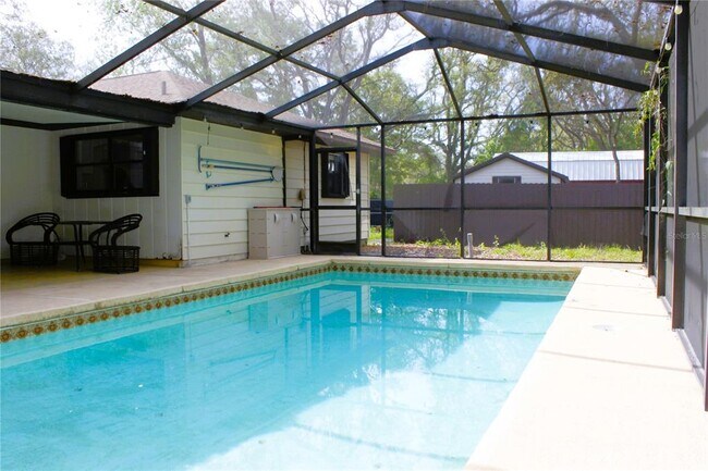 Building Photo - 3201 Bartlett St