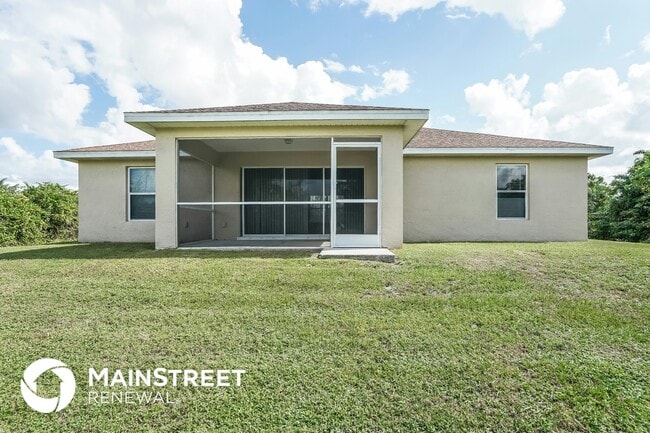 Building Photo - 528 Columbus Blvd S