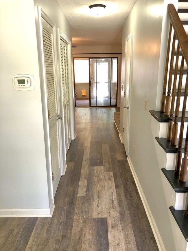 Building Photo - Available 11/1. Beautifully Remodeled Town...