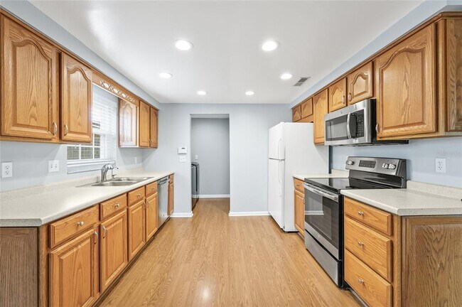 Building Photo - 2917 Burr Oak Dr
