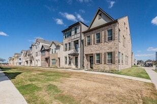 Building Photo - 7505 Laburnam Rd