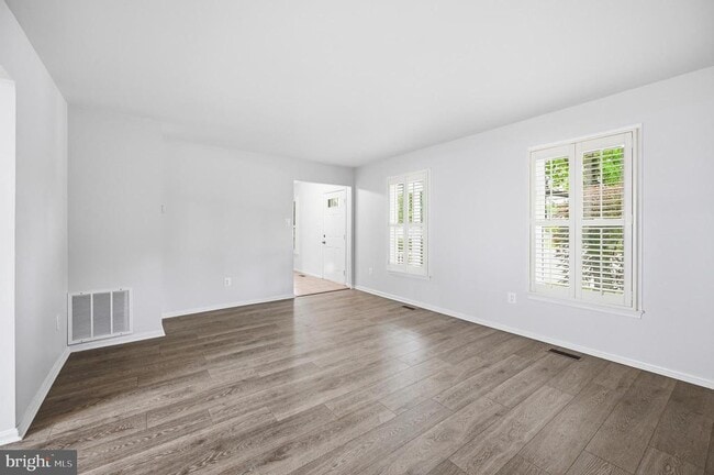 Building Photo - 10609 Oxford Ct