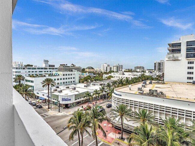 Building Photo - 100 Lincoln Rd