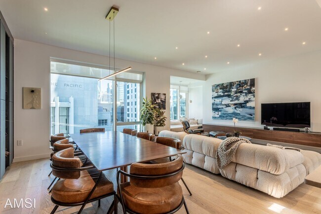 Building Photo - 3 br, 2.5 bath House - 489 Harrison Street...