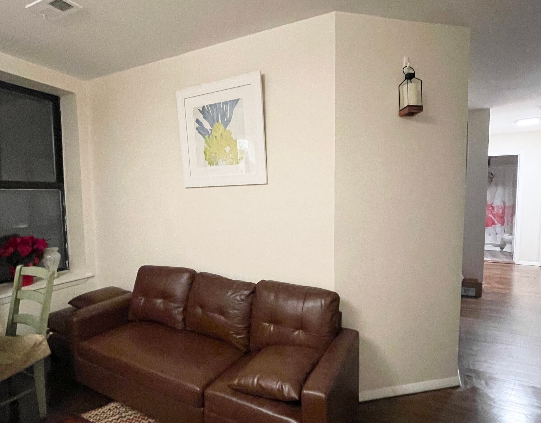 Building Photo - 581 Academy St