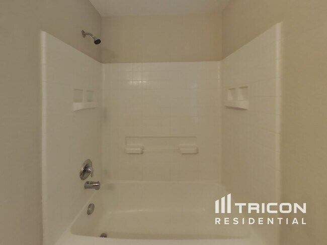 Building Photo - 1136 Honeywell Dr