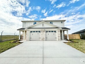 Building Photo - 5913 Betty Lou