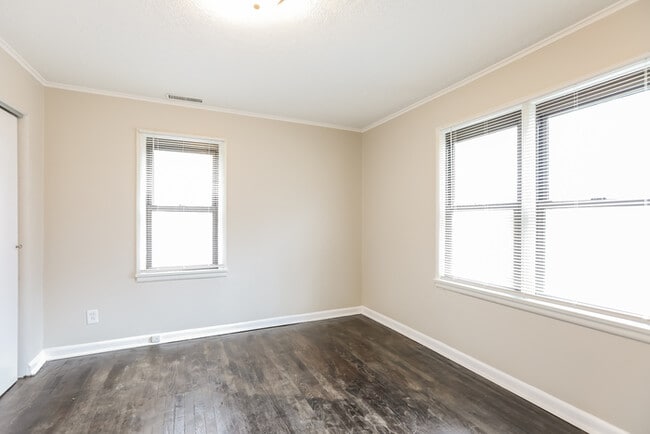 Building Photo - 405 SW 17th St