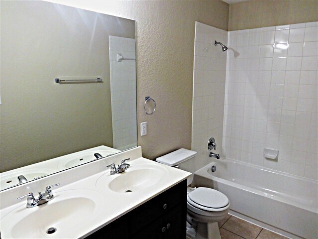 Building Photo - 12139 Karnes Way