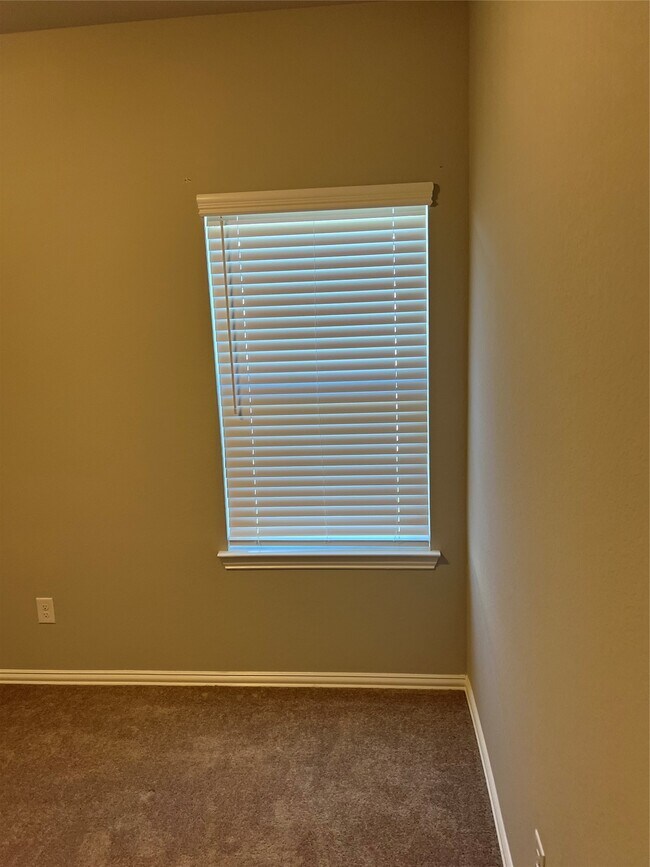 Building Photo - 8435 Chesney Trl