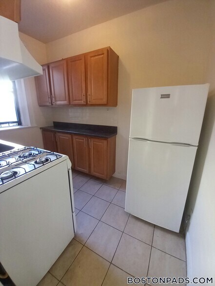 Building Photo - 1152 Commonwealth Ave