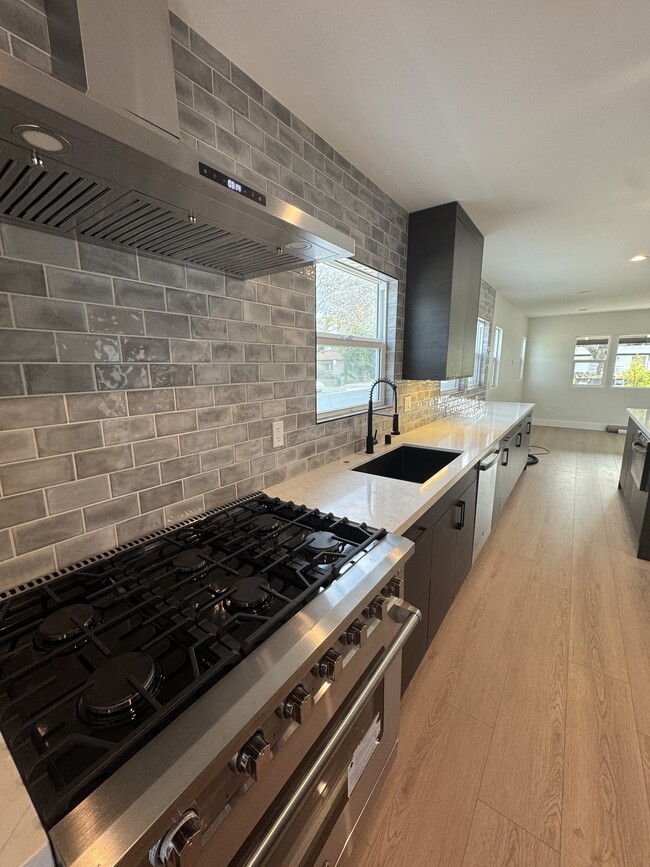 Kitchen with brand new appliances - 22919 Leonora Dr