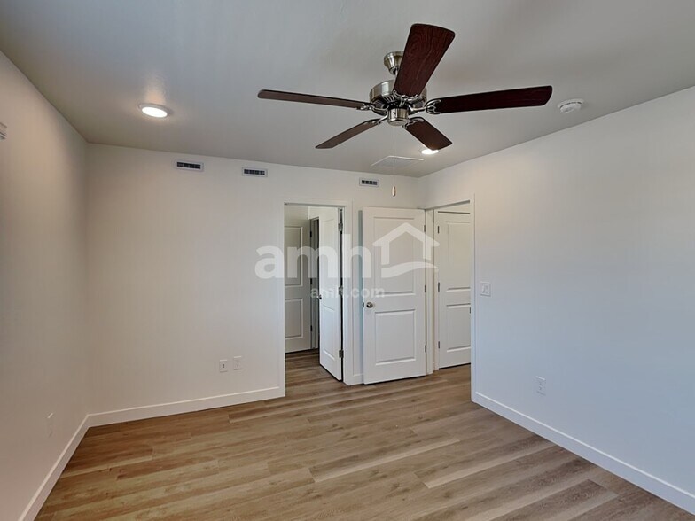Building Photo - 9749 W Luxton Ln